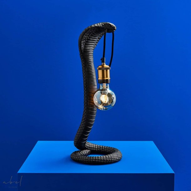 Cleo Cobra bordlampe